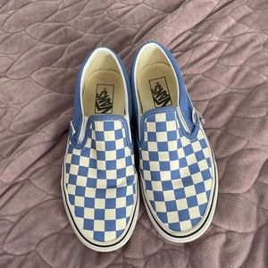 Checkered low top vans